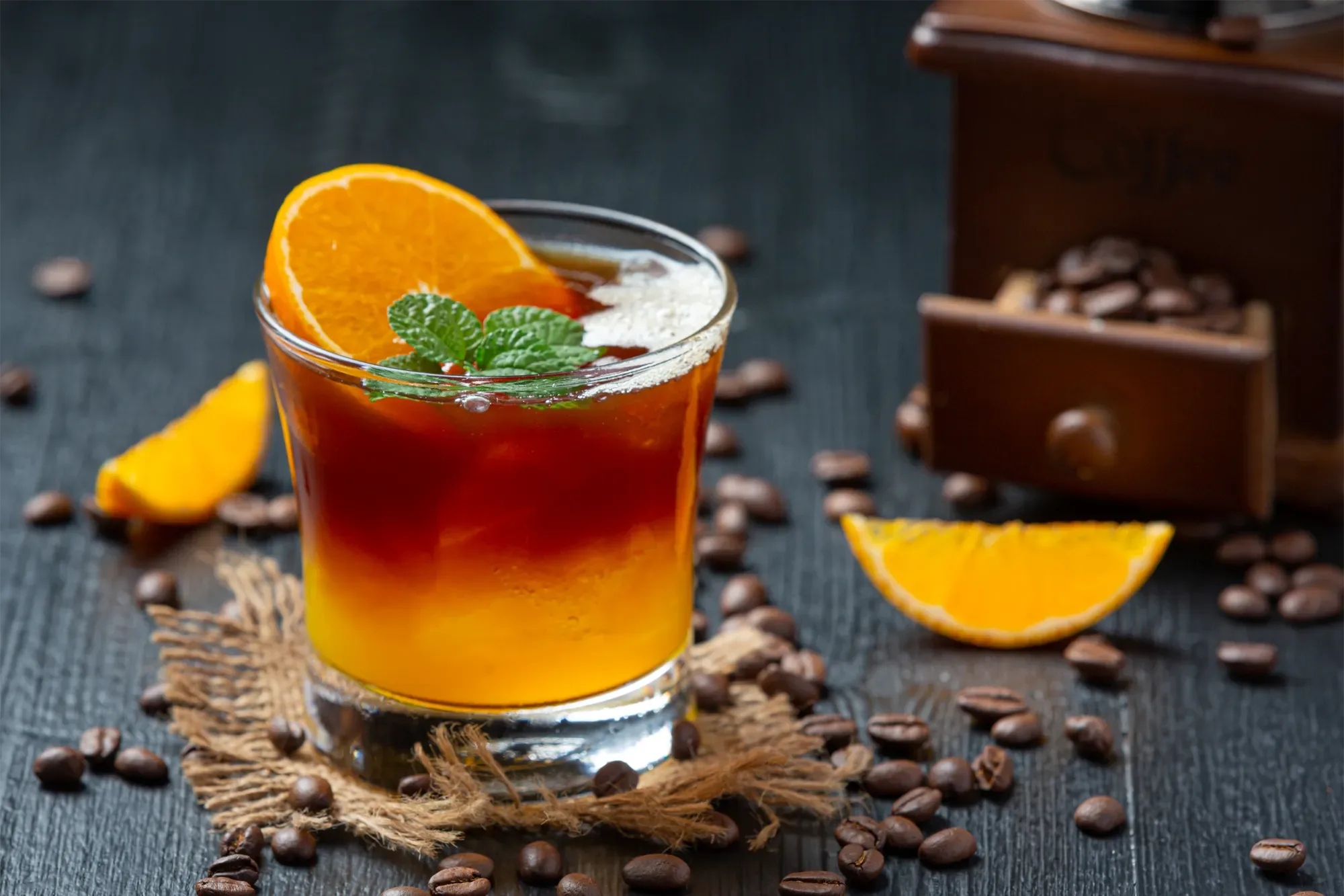 Golden Sunset Sour – Alkoholfreier Aceto Ticino Amaretto Balsamico Sour